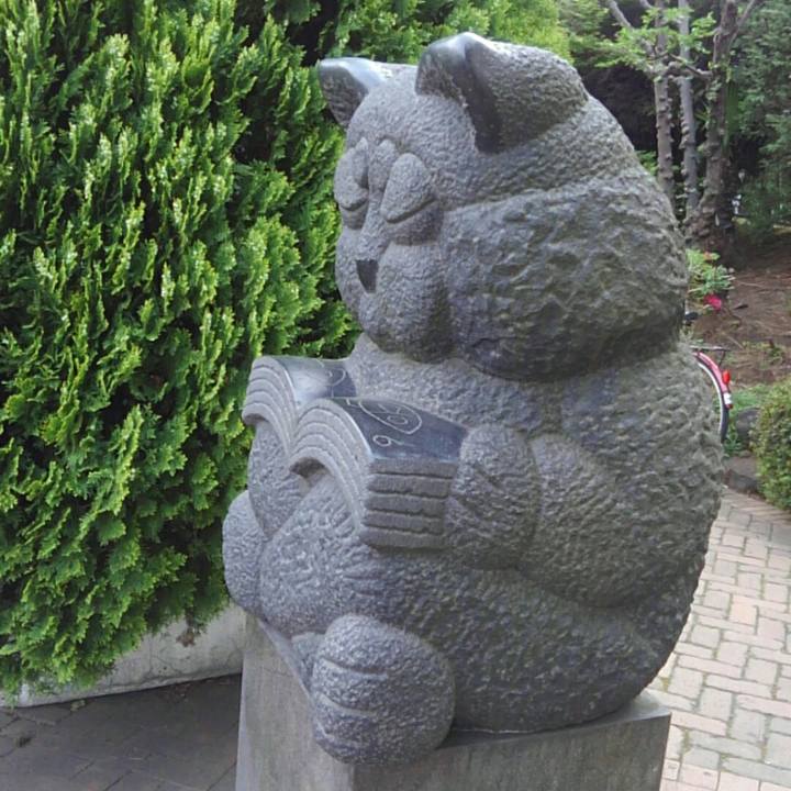 2feb93b1 48bc 41cc 93ca d816e4463bcf