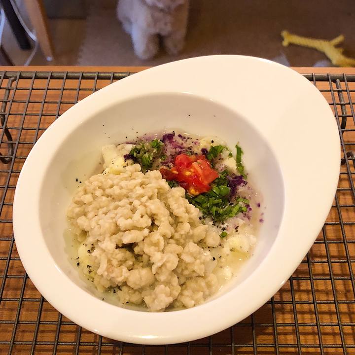 E5ffb879 8a1e 491a bbf6 d4dab54b277c 1527411900421